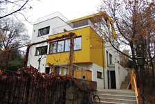 Haus B, Umbau eines Heurigenlokals zu einem Wohnhaus mit 2 Wohneinheiten, gemeinsam mit Architekt Kurt Karhan